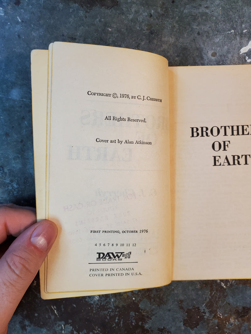 Brothers Of Earth - C. J. Cherryh