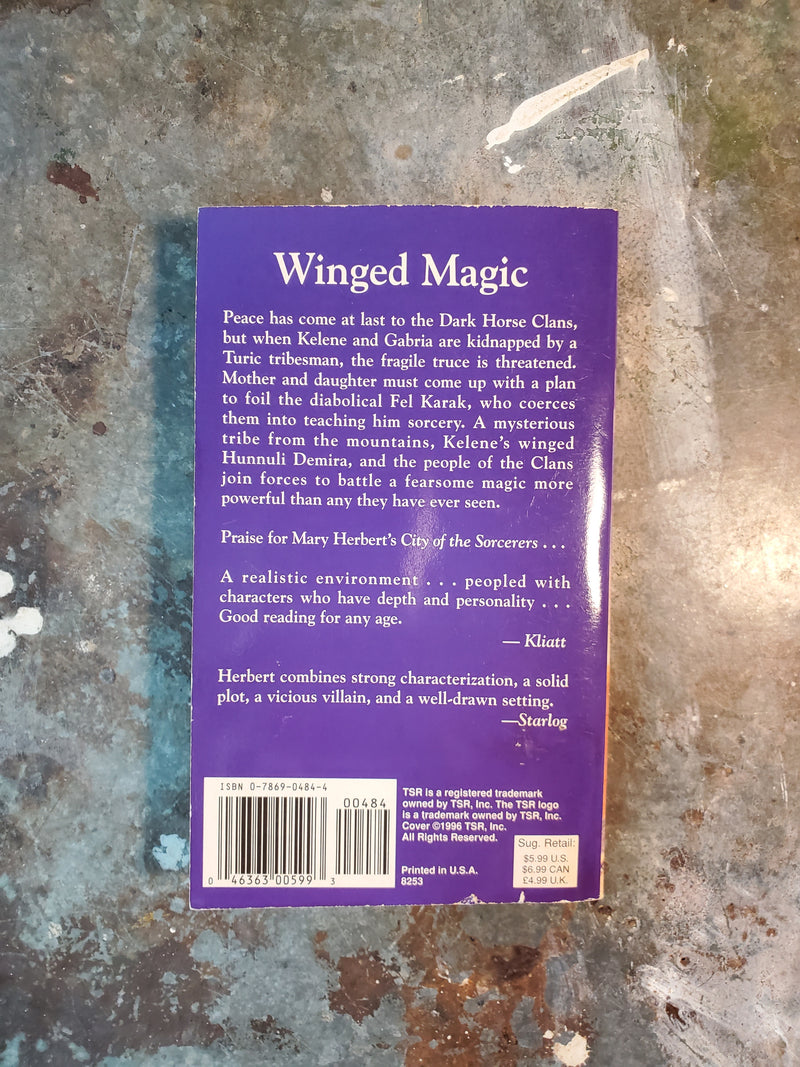 Dark Horse: Winged Magic - Mary H. Herbert