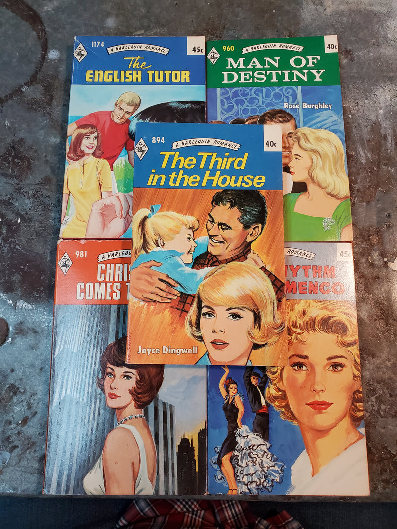 Vintage Harlequin Romance Novels - Harlequin Romance