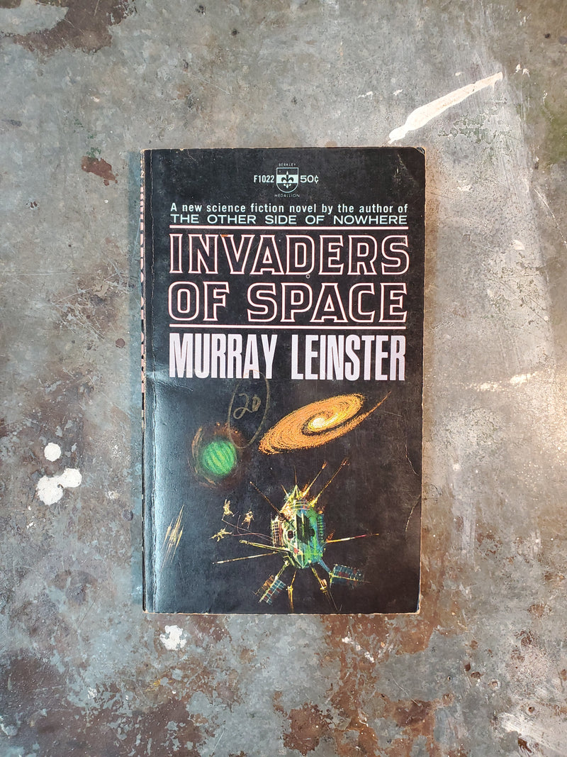 Invaders Of Space - Murray Leinster